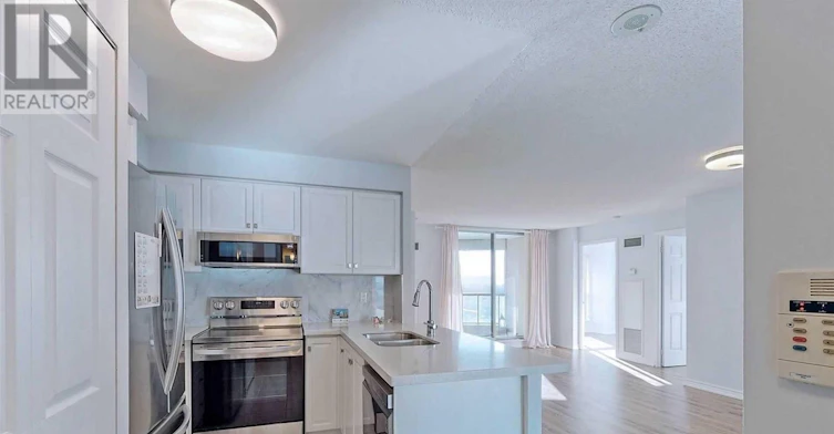 2205-7 Lorraine Drive, Toronto, ON, M2N 7H2 - 12