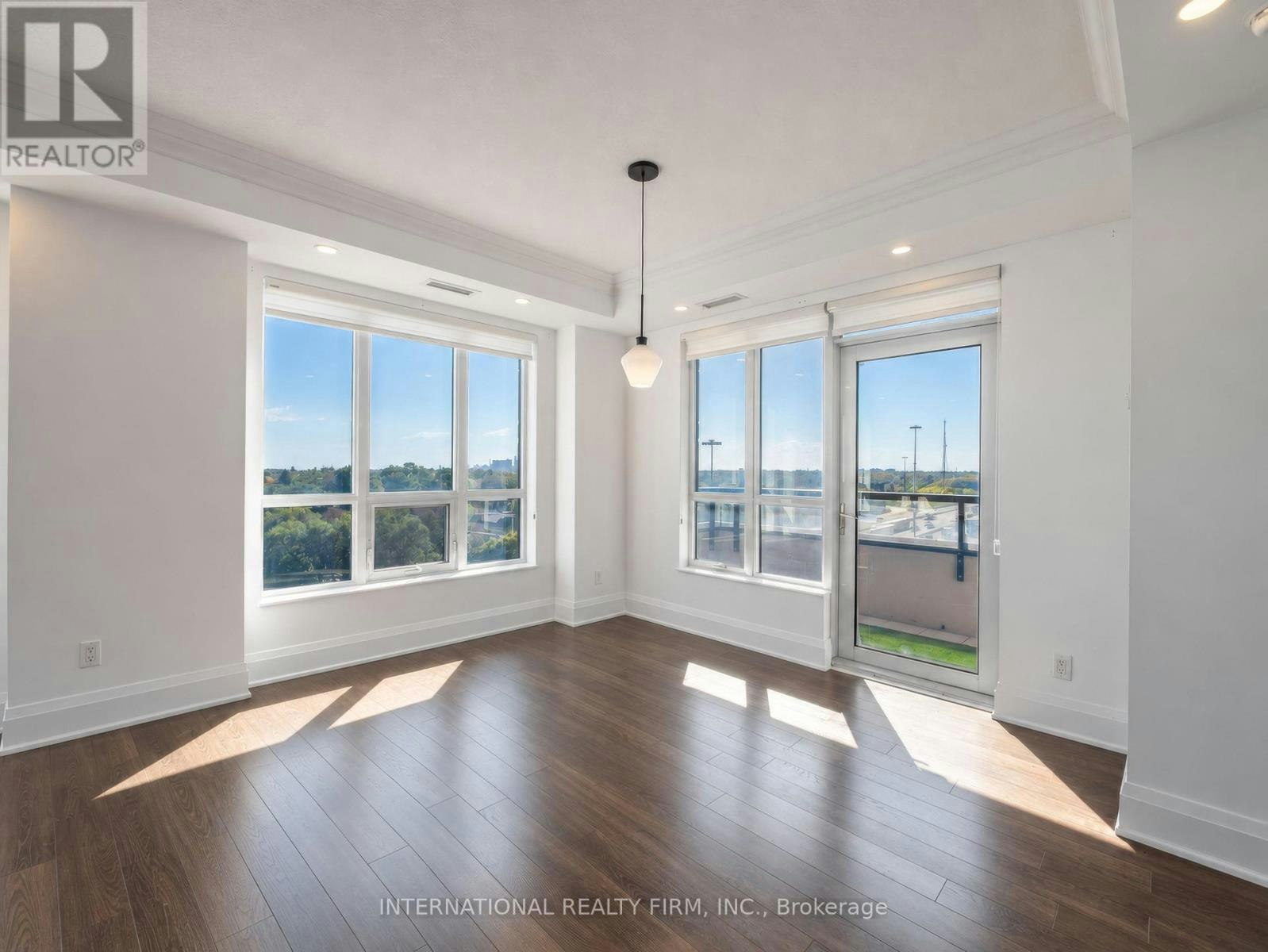 925-100 Harrison Garden Boulevard, Toronto, ON, M2N 0C2 - 8