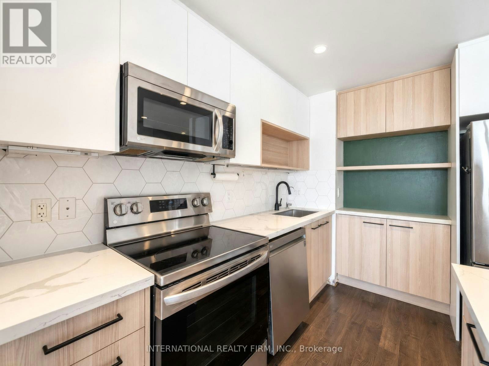925-100 Harrison Garden Boulevard, Toronto, ON, M2N 0C2 - 12