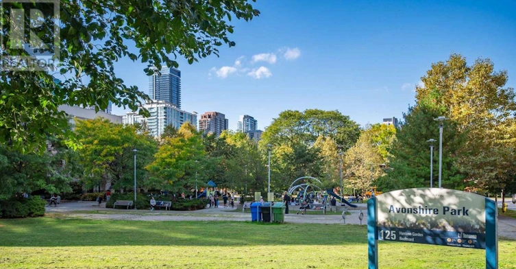 925-100 Harrison Garden Boulevard, Toronto, ON, M2N 0C2 - 25