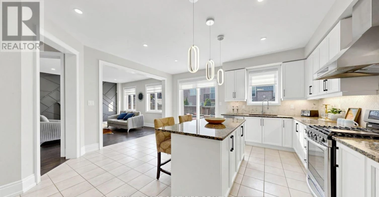 4 Mawby Street, Ajax, ON, L1T 0J9 - 12