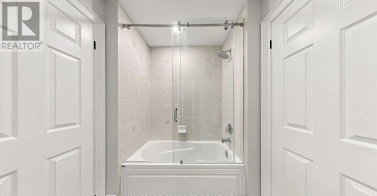 4 Mawby Street, Ajax, ON, L1T 0J9 - 25