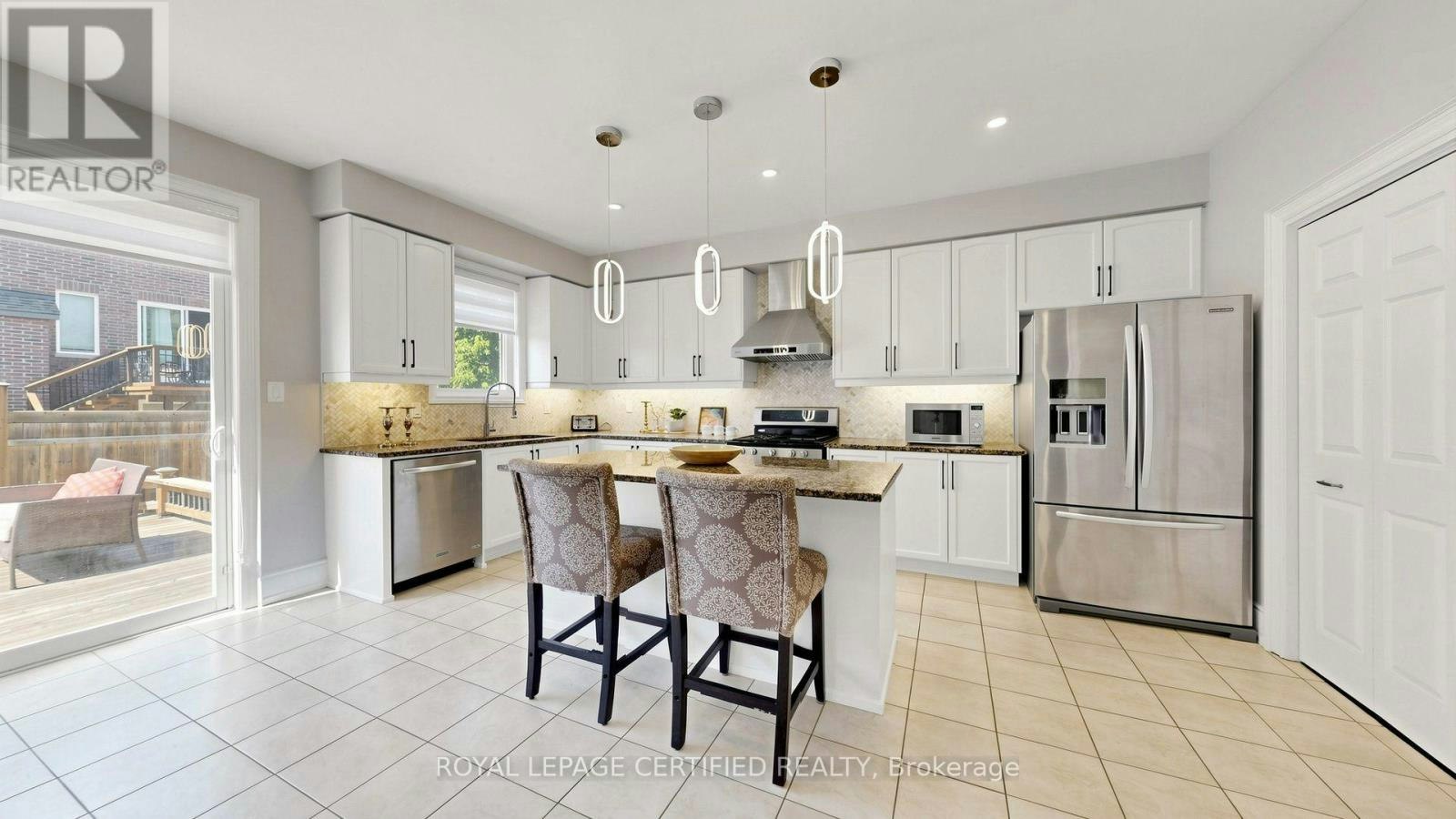 4 Mawby Street, Ajax, ON, L1T 0J9 - 11