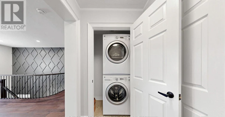 4 Mawby Street, Ajax, ON, L1T 0J9 - 29