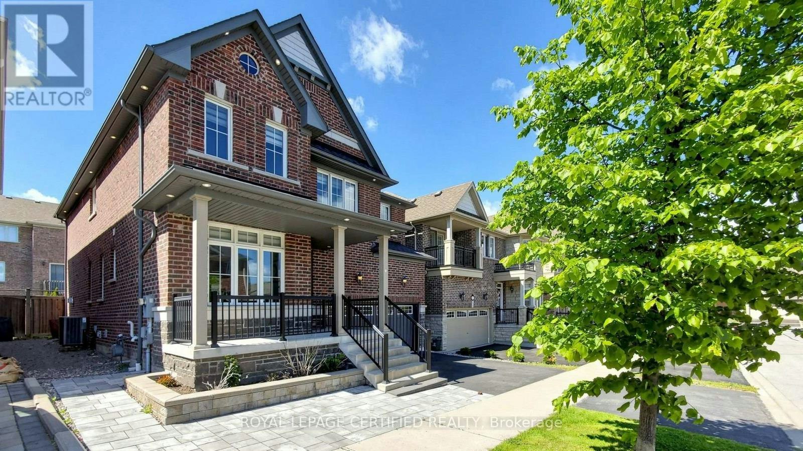 4 Mawby Street, Ajax, ON, L1T 0J9 - 2