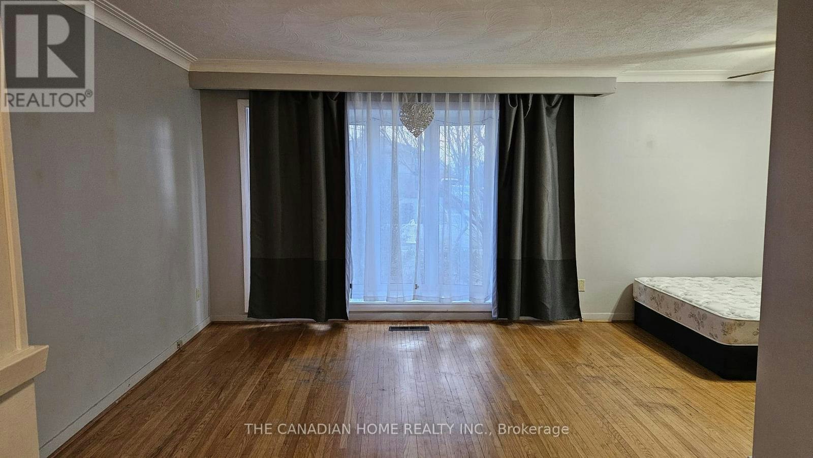 MAIN-12 Aspendale Drive, Toronto, ON, M1P 4J6 - 5