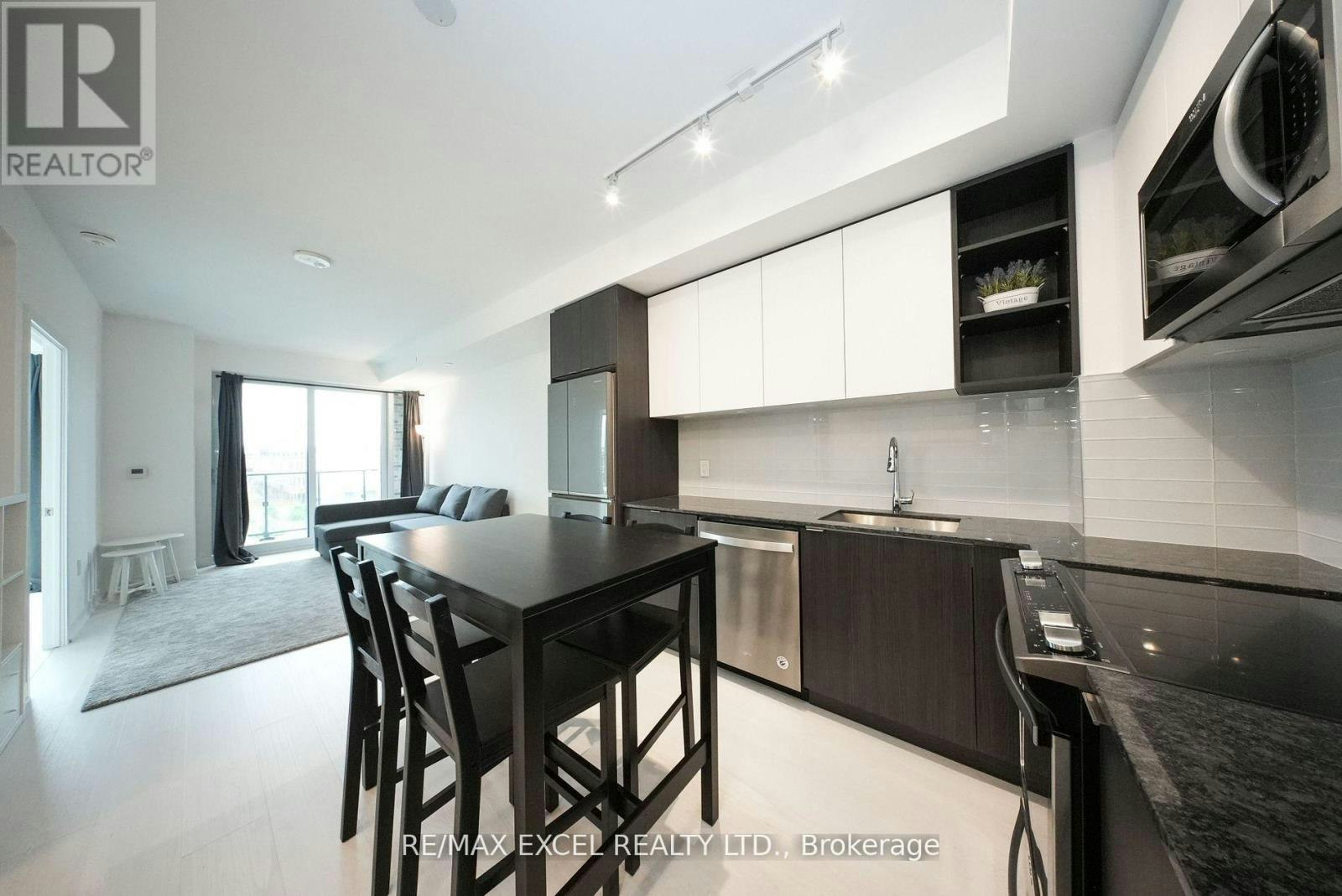324-100 Eagle Rock Way, Vaughan, ON, L6A 5B9 - 9