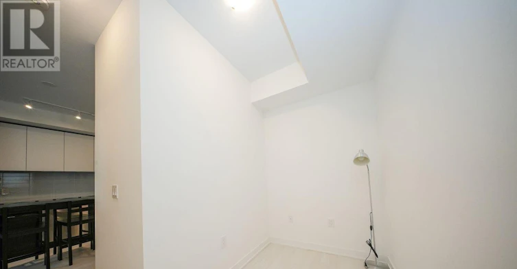 324-100 Eagle Rock Way, Vaughan, ON, L6A 5B9 - 18