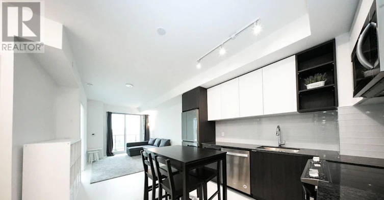 324-100 Eagle Rock Way, Vaughan, ON, L6A 5B9 - 2
