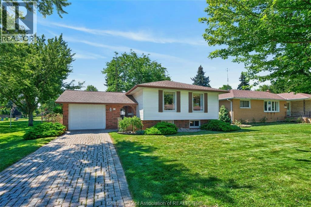 18 Cameo Drive, Leamington, ON, N8H 1J2