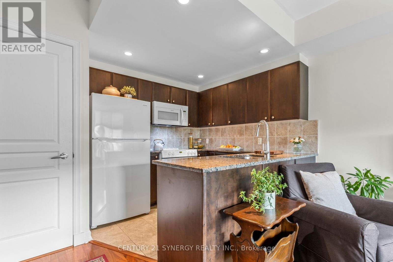 501-200 Besserer Street, Ottawa, ON, K1N 0A7 - 10