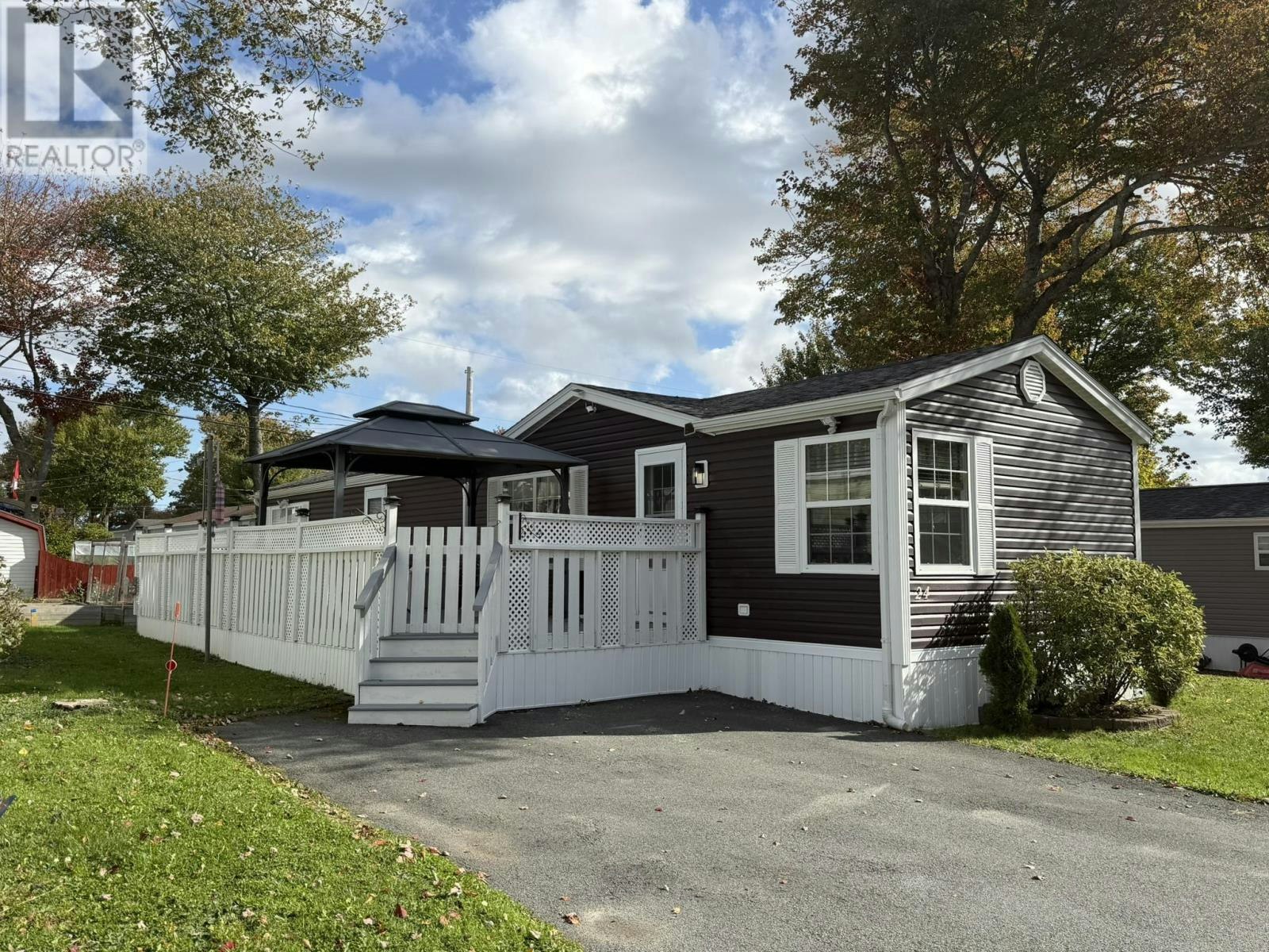 24 Seventh Street, Lucasville, NS, B4B 1R4