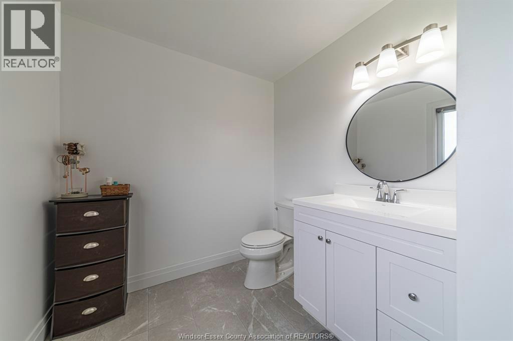 9240 Broderick Road, Lasalle, ON, N9A 6Z6 - 26