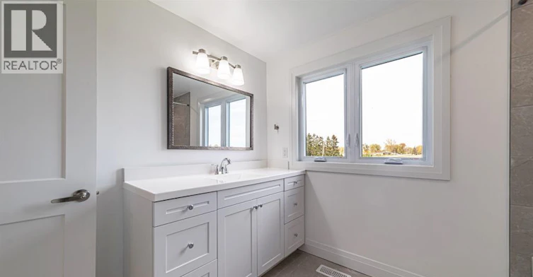 9240 Broderick Road, Lasalle, ON, N9A 6Z6 - 27