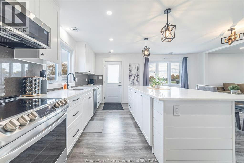 9240 Broderick Road, Lasalle, ON, N9A 6Z6 - 6