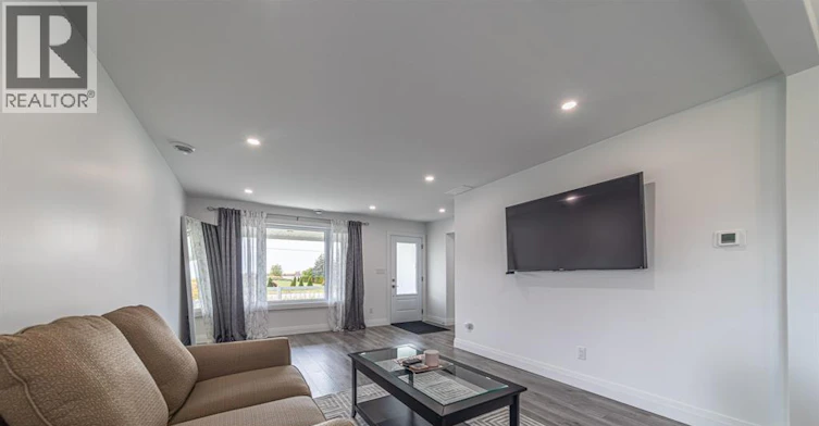 9240 Broderick Road, Lasalle, ON, N9A 6Z6 - 12