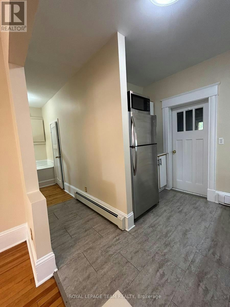 B-427 Sunnyside Avenue, Ottawa, ON, K1S 0S6 - 8