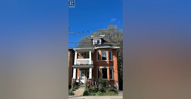 B-427 Sunnyside Avenue, Ottawa, ON, K1S 0S6