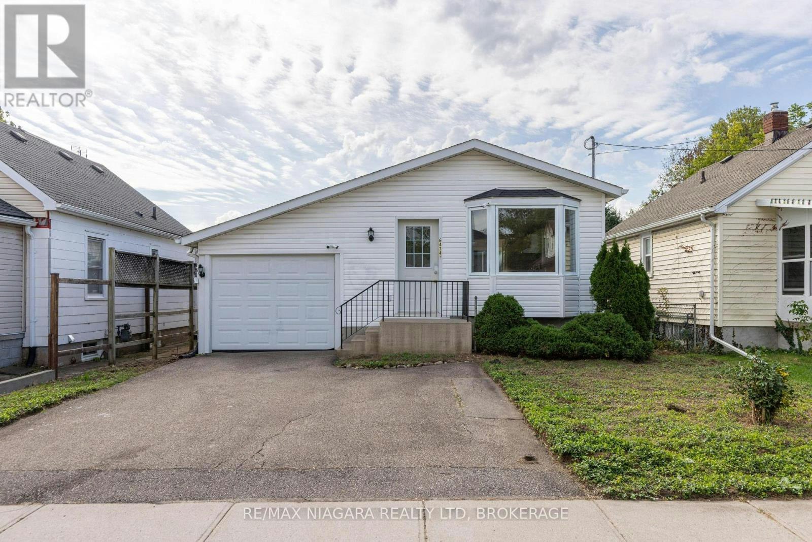 6474 Taylor Street, Niagara Falls, ON, L2G 2G1
