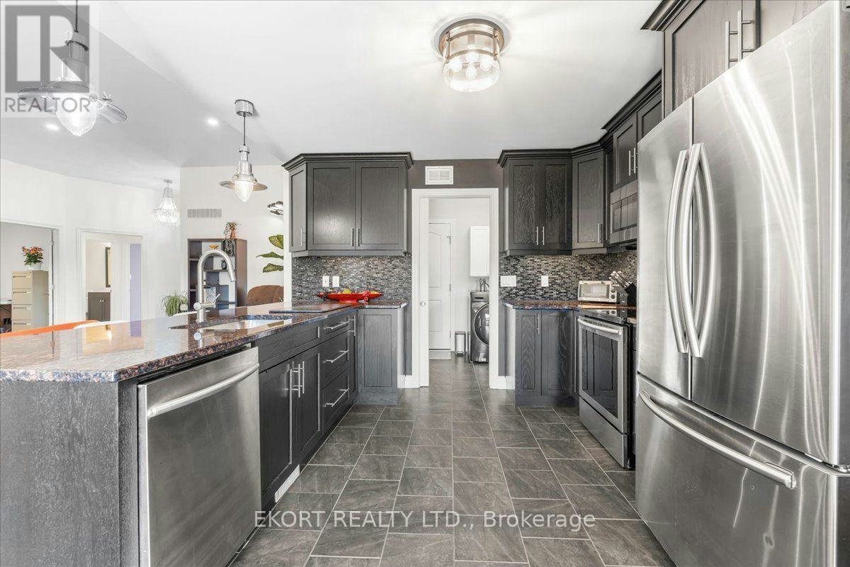 64 Farmington Crescent, Belleville, ON, K8N 0J8 - 6