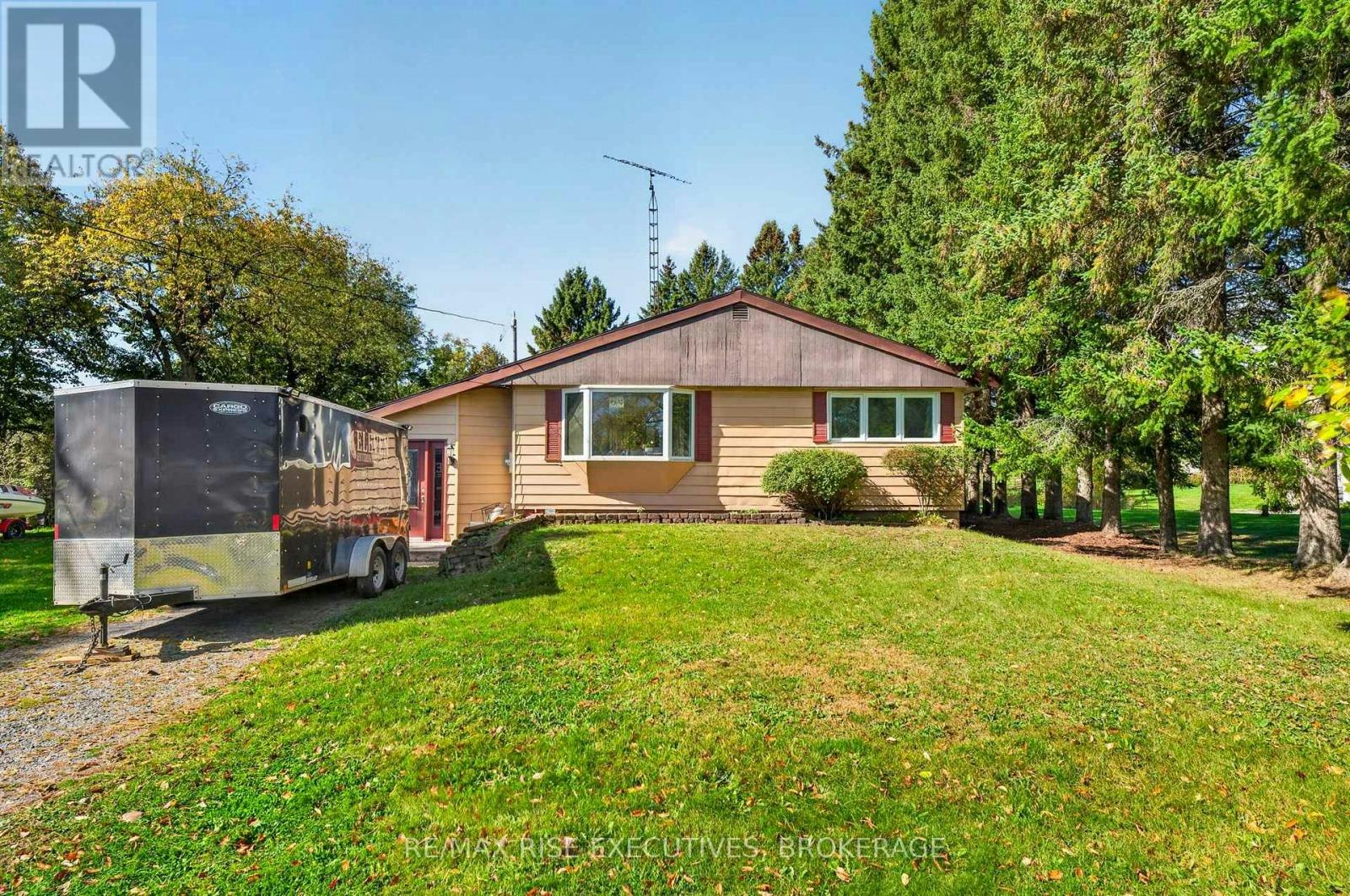 4259 Sydenham Road, South Frontenac, ON, K0H 2T0