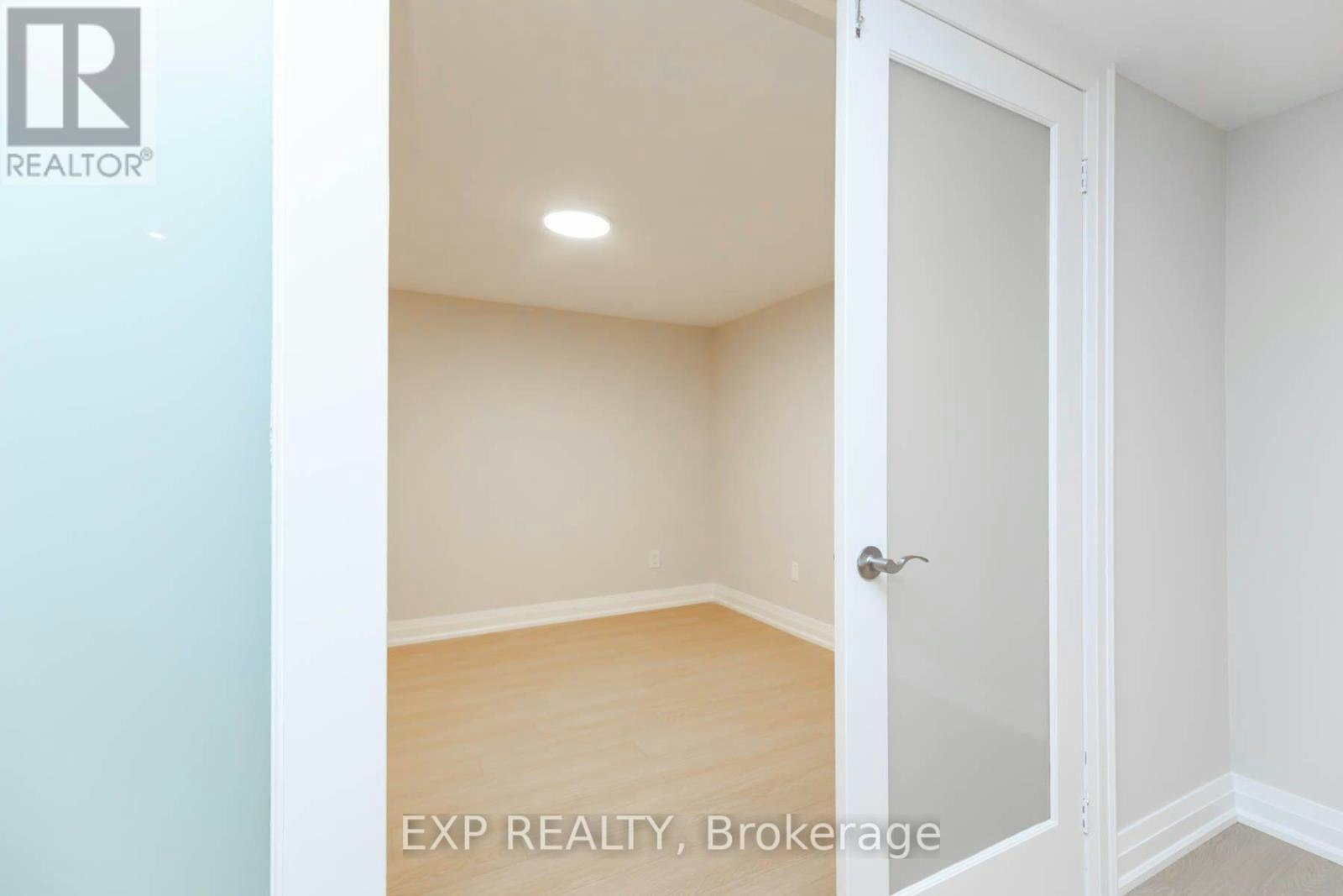 B-84 Laurel Avenue, Toronto, ON, M9B 4T2 - 22