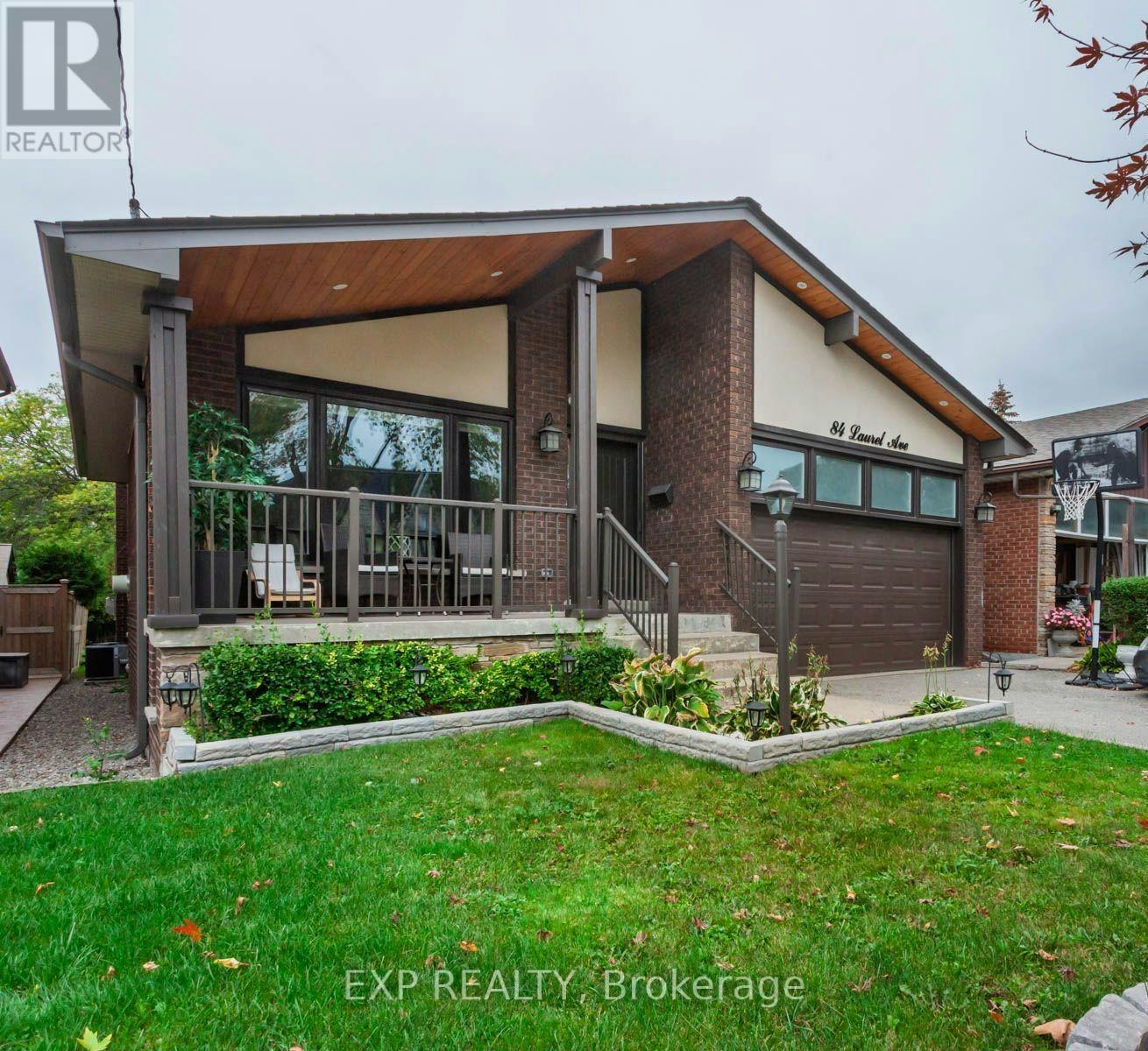 B-84 Laurel Avenue, Toronto, ON, M9B 4T2 - 2