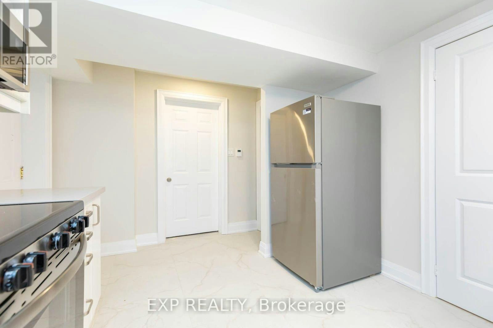 B-84 Laurel Avenue, Toronto, ON, M9B 4T2 - 8