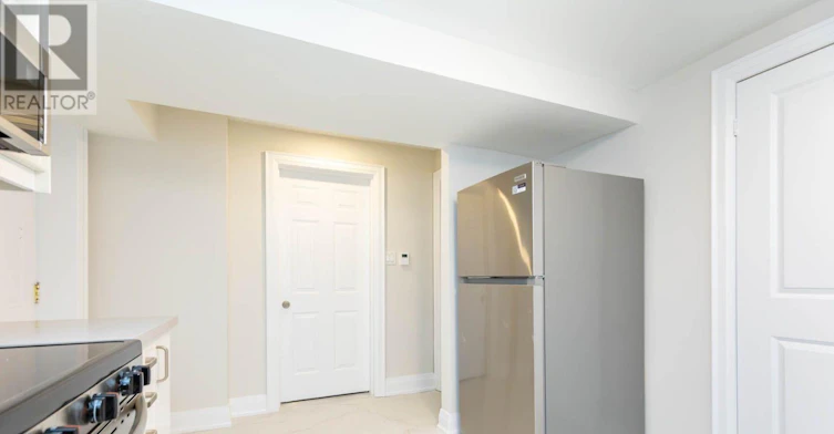 B-84 Laurel Avenue, Toronto, ON, M9B 4T2 - 8