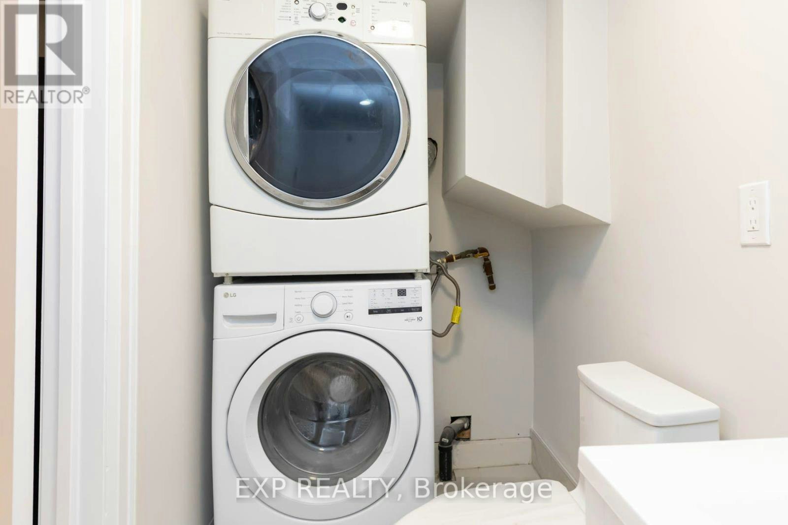 B-84 Laurel Avenue, Toronto, ON, M9B 4T2 - 11