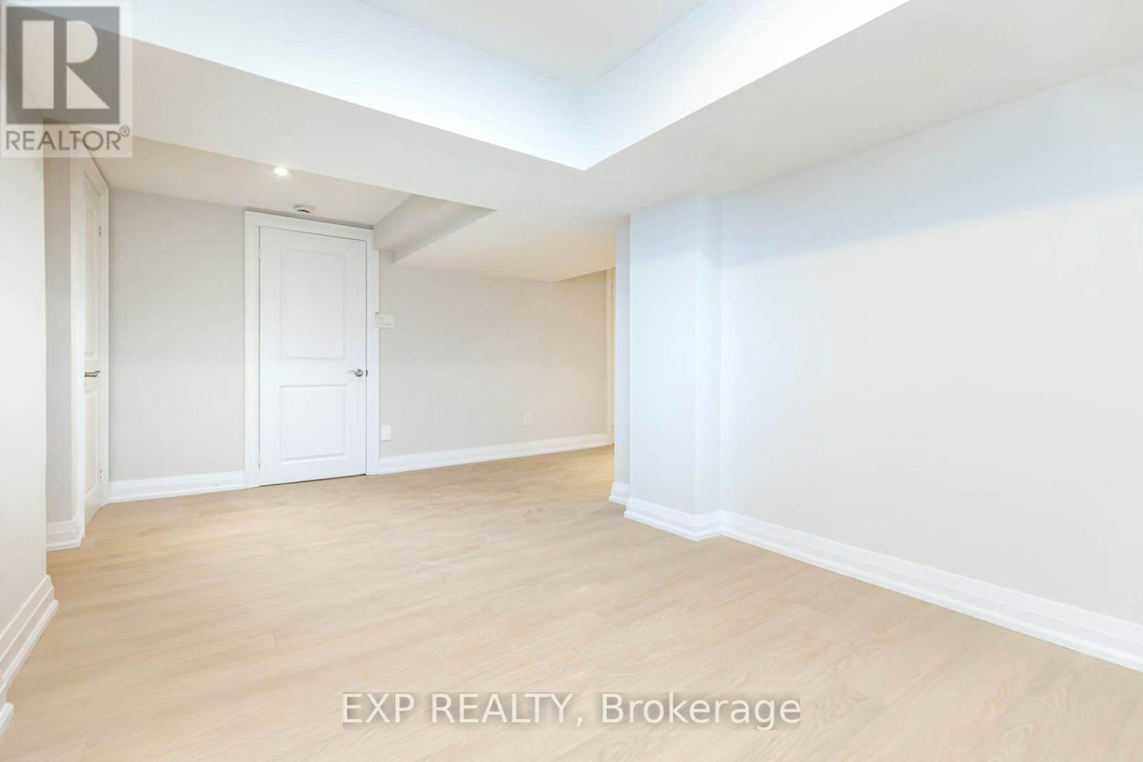 B-84 Laurel Avenue, Toronto, ON, M9B 4T2 - 16