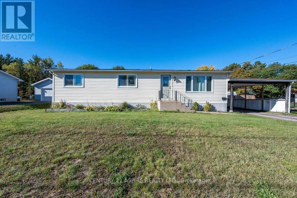 7 William Street, Petawawa, ON, K8H 2K3