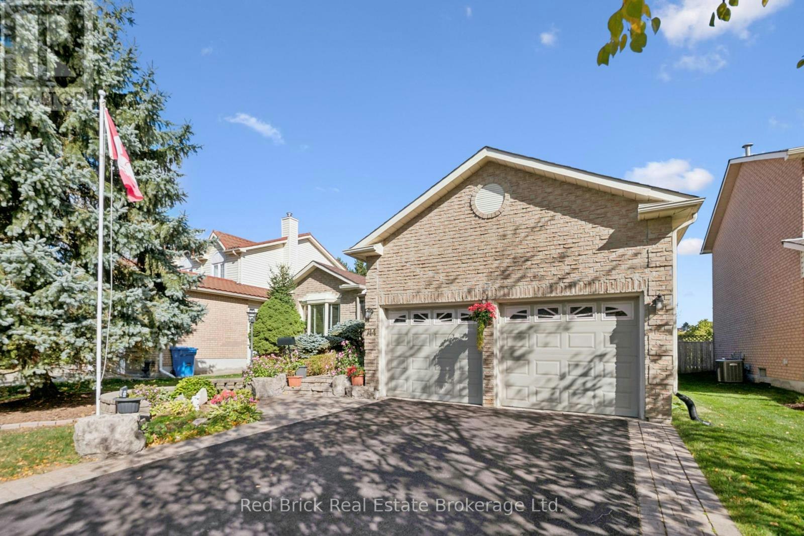 744 Woodhill Drive, Centre Wellington, ON, N1M 3N2