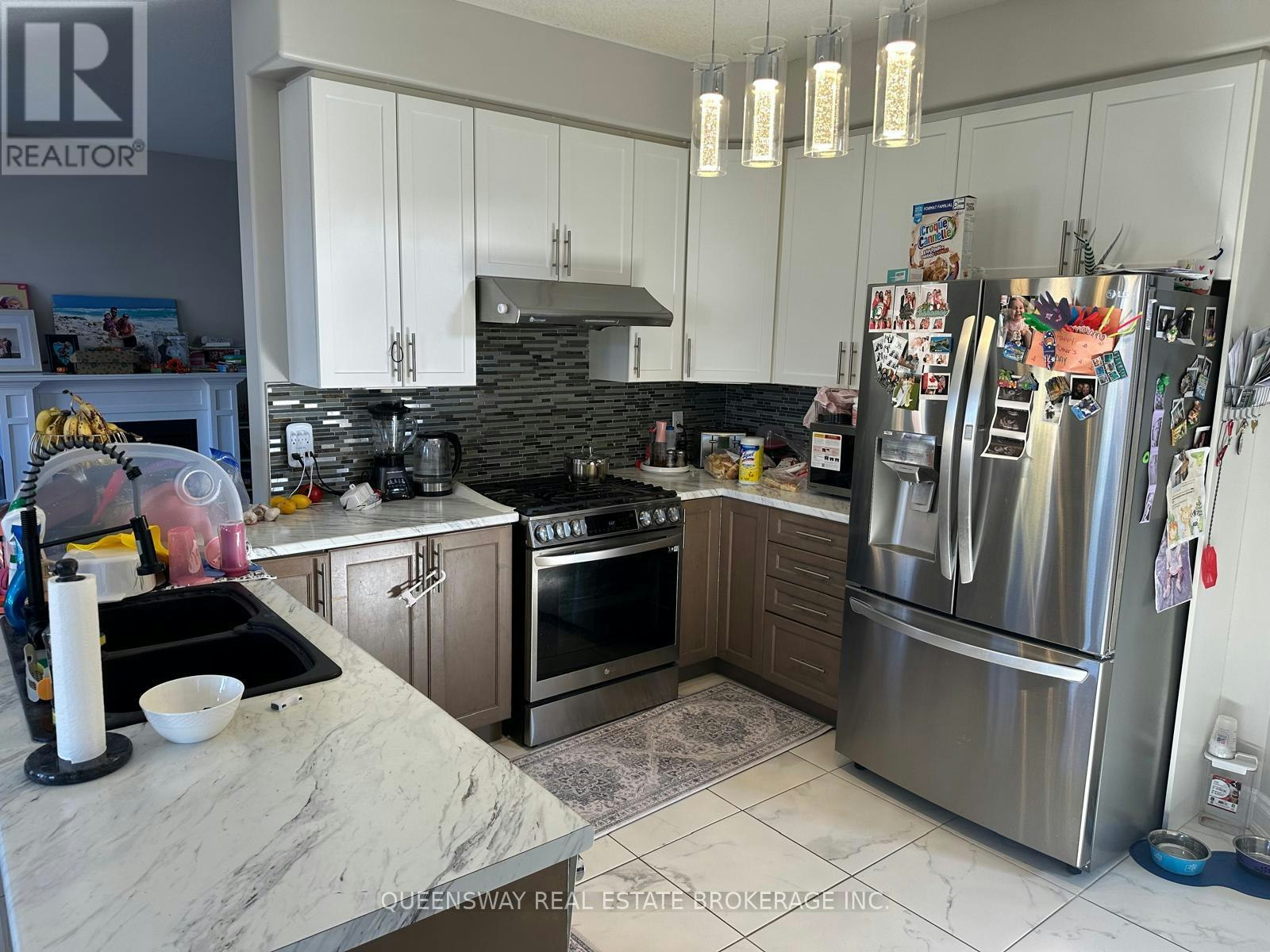 2 Tim Jacobs Drive, Georgina, ON, L4P 0G5 - 12