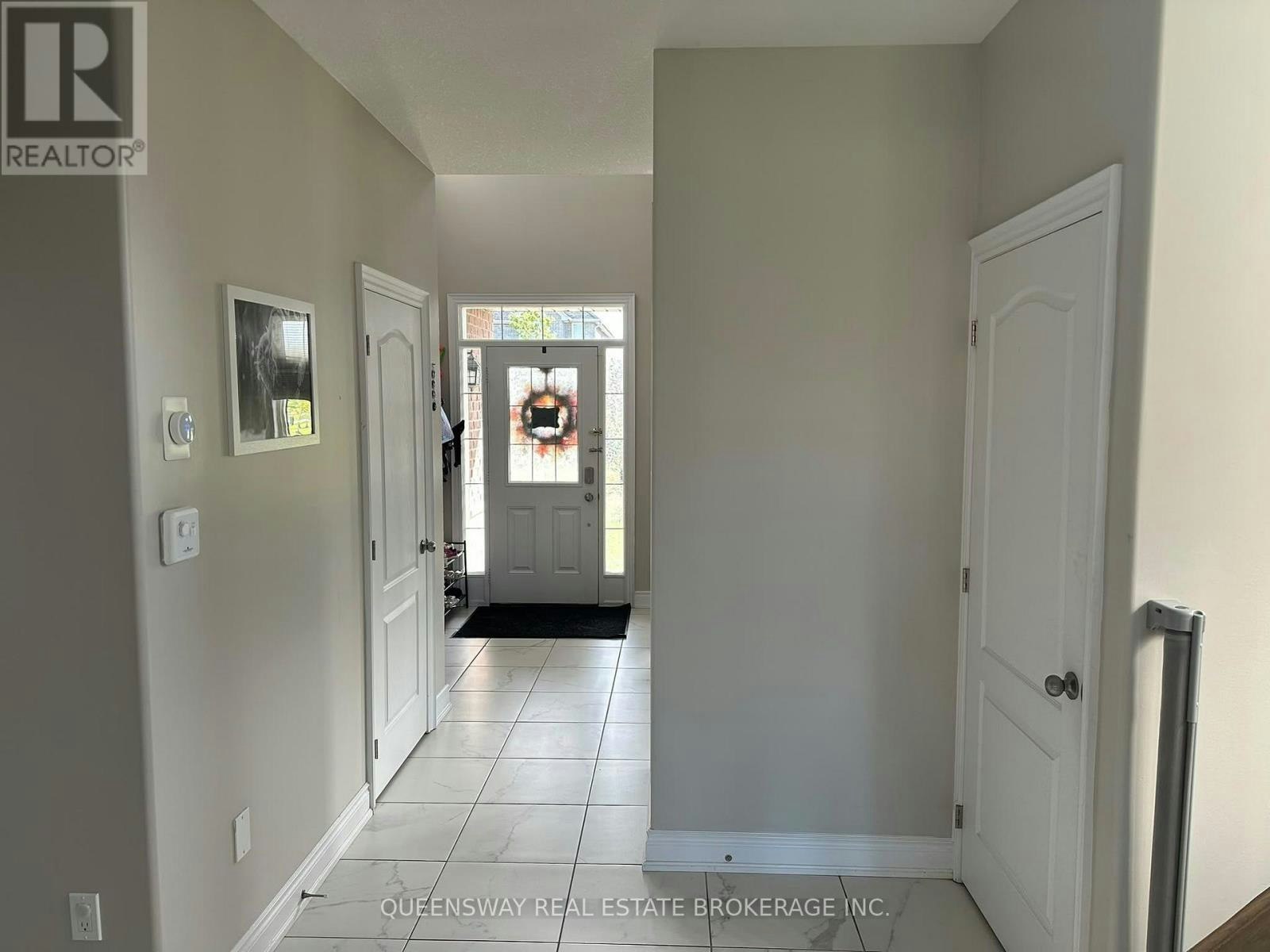 2 Tim Jacobs Drive, Georgina, ON, L4P 0G5 - 7