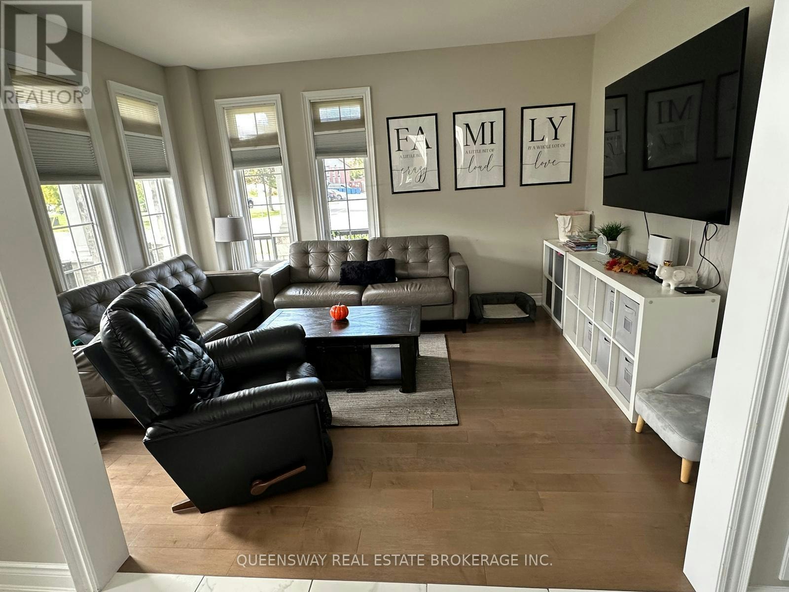 2 Tim Jacobs Drive, Georgina, ON, L4P 0G5 - 5