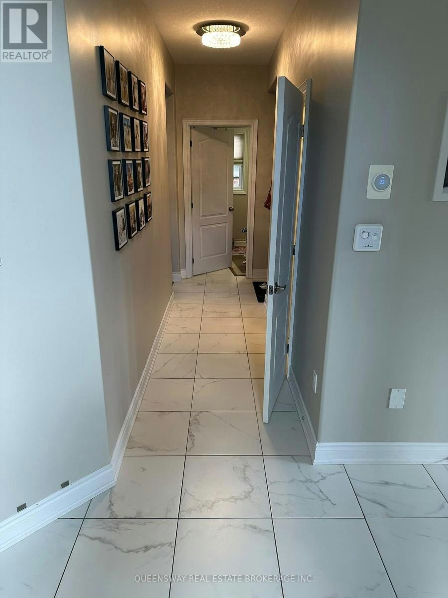 2 Tim Jacobs Drive, Georgina, ON, L4P 0G5 - 8
