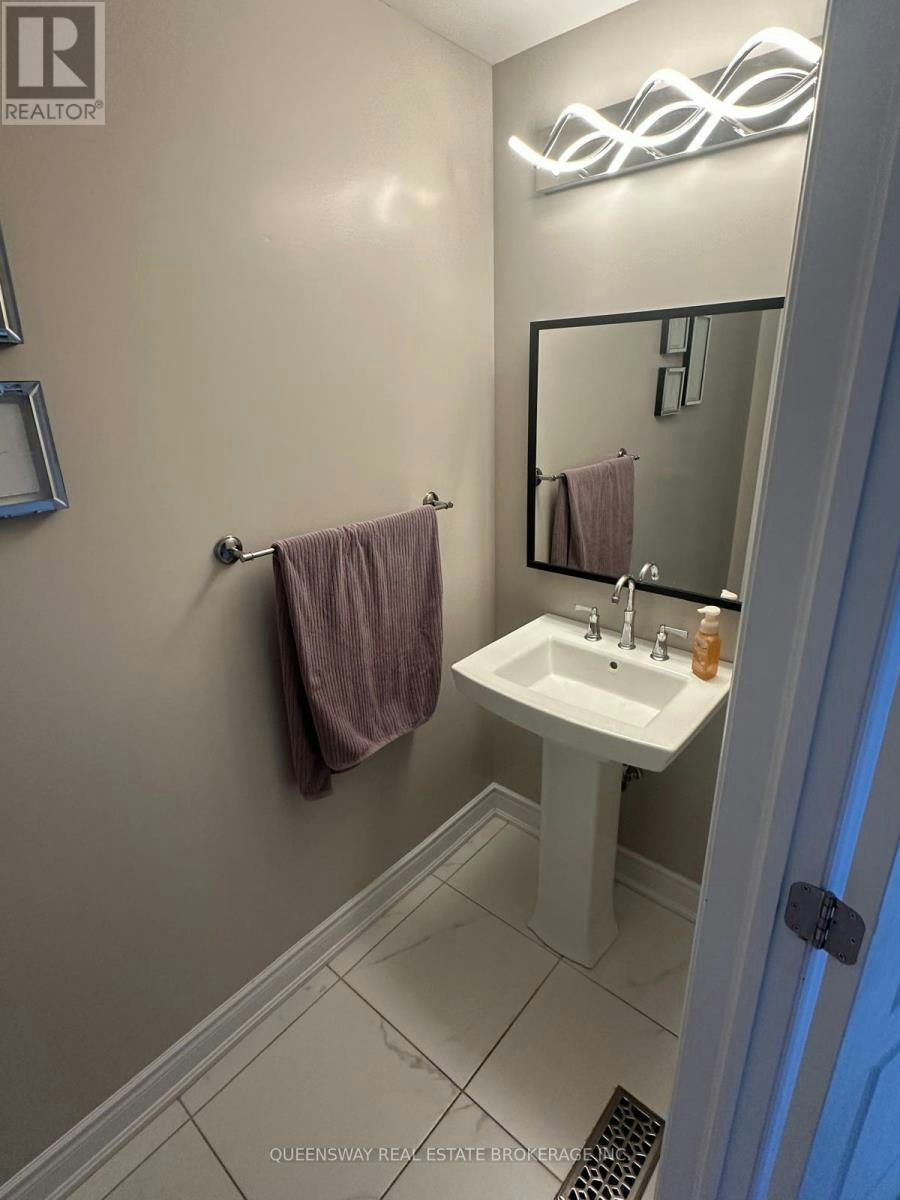 2 Tim Jacobs Drive, Georgina, ON, L4P 0G5 - 15