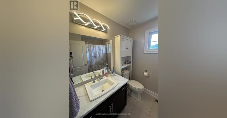 2 Tim Jacobs Drive, Georgina, ON, L4P 0G5 - 34