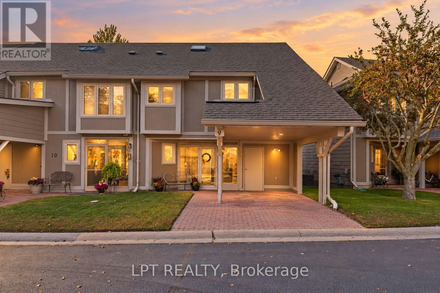 9 Davy Point Circle, Georgina, ON, L4P 3H2