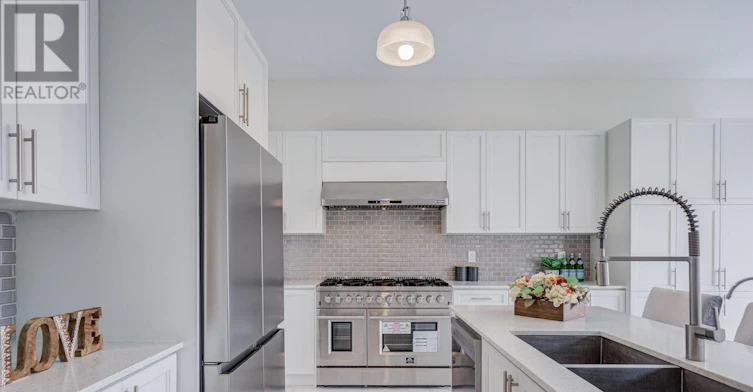 27 Hearthwood Gate, Whitchurch-Stouffville, ON, L4A 4X1 - 17