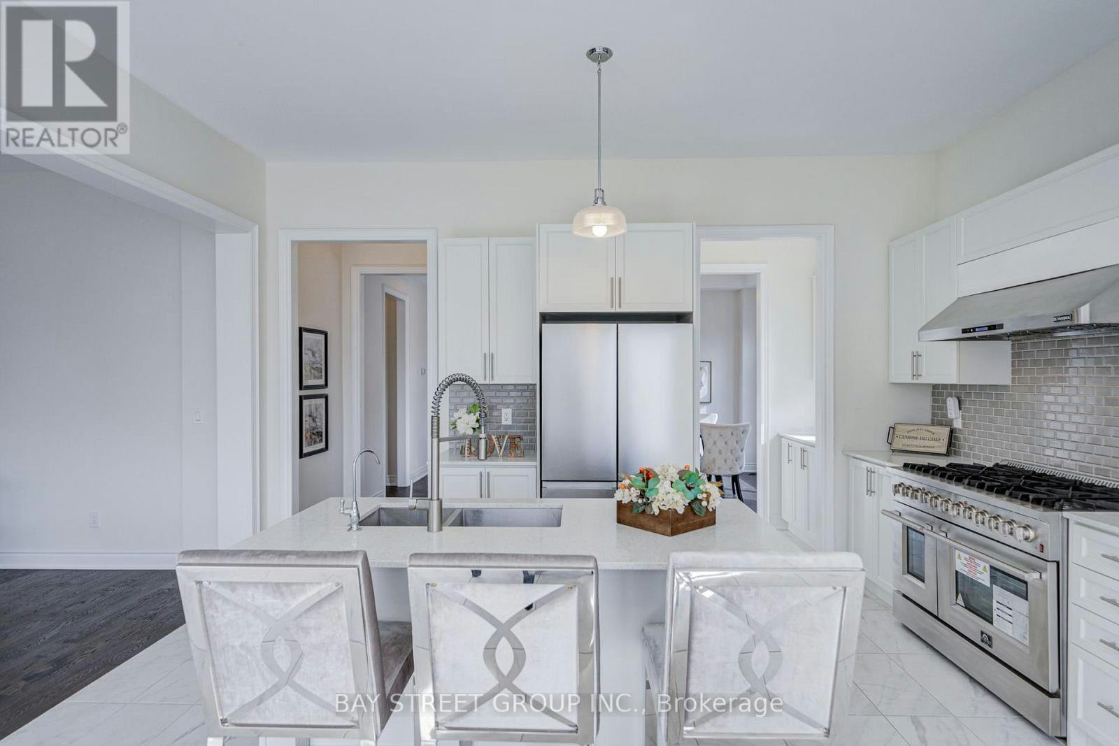 27 Hearthwood Gate, Whitchurch-Stouffville, ON, L4A 4X1 - 14
