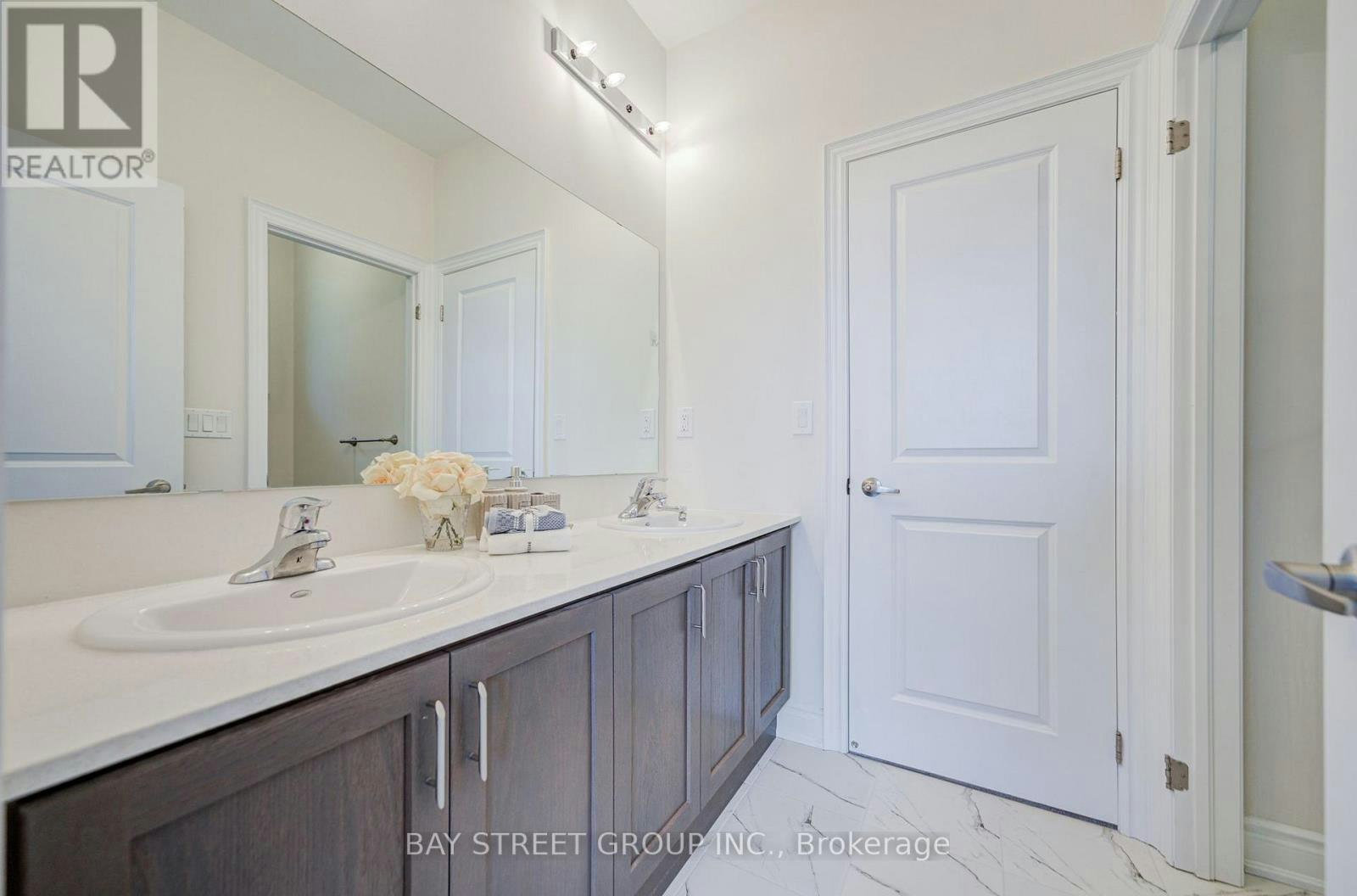 27 Hearthwood Gate, Whitchurch-Stouffville, ON, L4A 4X1 - 39