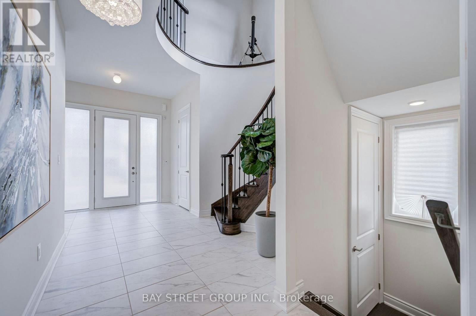 27 Hearthwood Gate, Whitchurch-Stouffville, ON, L4A 4X1 - 8