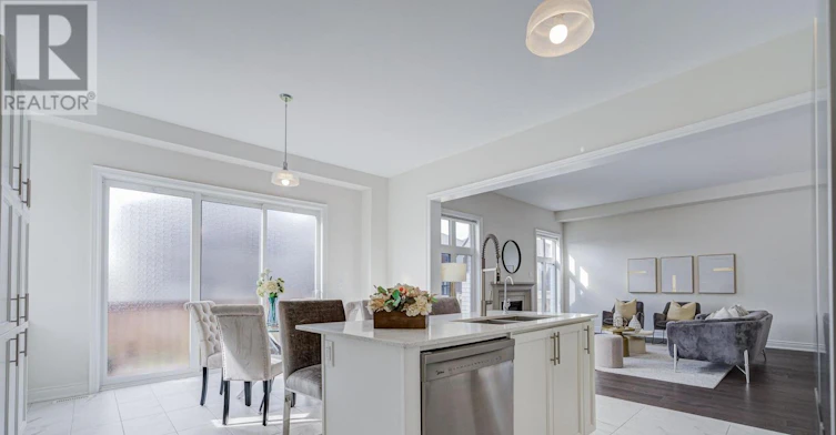 27 Hearthwood Gate, Whitchurch-Stouffville, ON, L4A 4X1 - 12