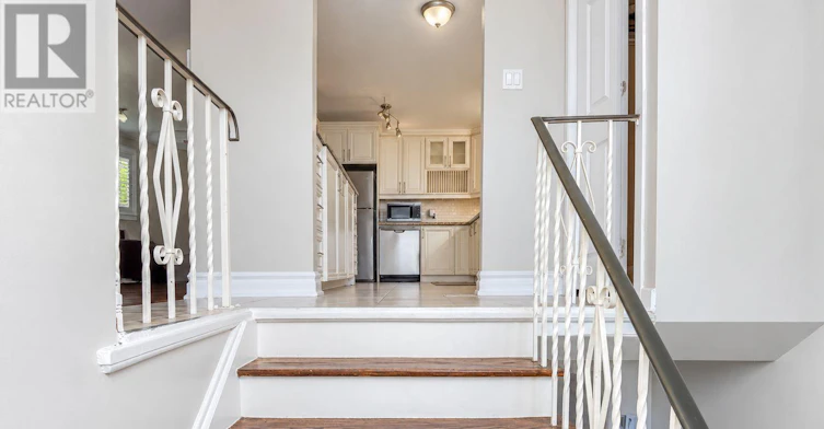 MAIN-50 Blossom Crescent, Toronto, ON, M3N 2B2 - 11