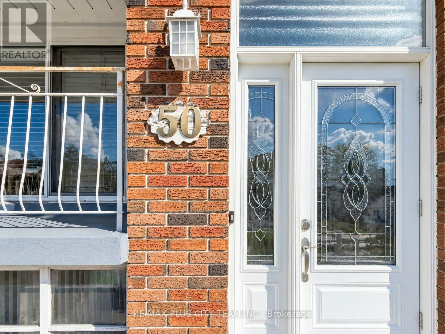 MAIN-50 Blossom Crescent, Toronto, ON, M3N 2B2 - 2