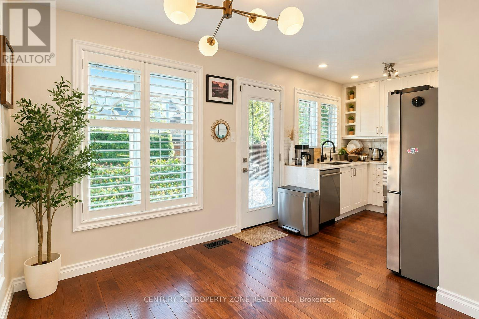 5190 Ridgewell Road, Burlington, ON, L7L 6N8 - 8