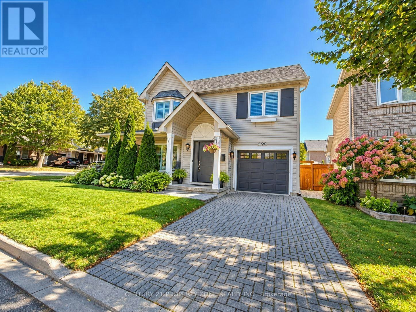 5190 Ridgewell Road, Burlington, ON, L7L 6N8 - 2
