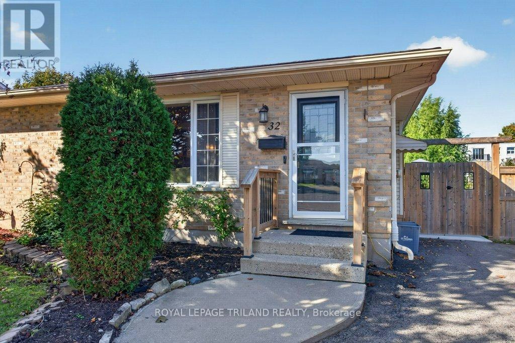 32 Sanders Court, St. Thomas, ON, N5P 4J9